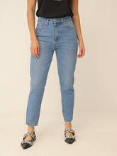 Jean Mom Fit